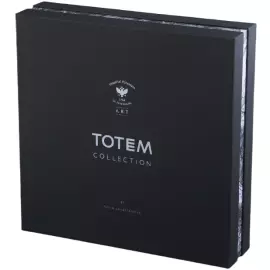 Decorative plate "Ellipse-2" with the pattern "Totem. The Lion"